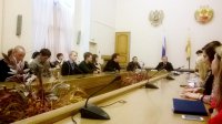 Круглый стол с представителями молодежных общественных объединений республики Круглый стол с представителями молодежных общественных объединений республики