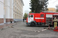 Пожарные провели учения в ЧГПУ