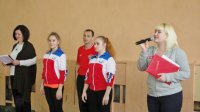 В дни весенних каникул студенты ЧГПУ провели массовую зарядку для школьников В дни весенних каникул студенты ЧГПУ провели массовую зарядку для школьников