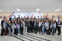 Глава Чувашии Михаил Игнатьев встретился с участниками XVI Всероссийского фестиваля «Российская студенческая весна–2018» Глава Чувашии Михаил Игнатьев встретился с участниками XVI Всероссийского фестиваля «Российская студенческая весна–2018»