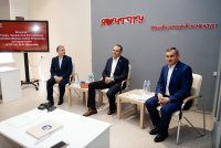 Глава Чувашии Михаил Игнатьев встретился со студентами ЧГПУ им. И.Я. Яковлева. Глава Чувашии Михаил Игнатьев встретился со студентами ЧГПУ им. И.Я. Яковлева.