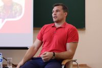An Equal Dialogue with Grigory Drozd An Equal Dialogue with Grigory Drozd