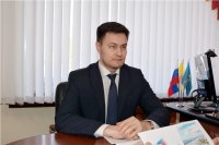 Министр образования и молодежной политики Чувашской Республики Сергей Яковлев поздравил ЧГПУ с юбилеем Министр образования и молодежной политики Чувашской Республики Сергей Яковлев поздравил ЧГПУ с юбилеем