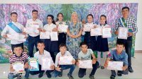 Дипломы победителям конкурса из Узбекистана