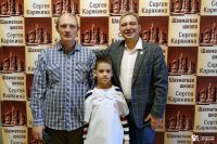 В Шахматной школе Сергея Карякина прошел сеанс одновременной игры с Михаилом Павловым