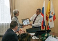 Учителю с благодарностью