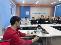 Мастер-класс для школьников в «Робоквантуме»