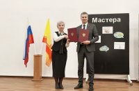 Университет Яковлева открыл психолого-педагогический класс в гимназии №8 г. Шумерля Университет Яковлева открыл психолого-педагогический класс в гимназии №8 г. Шумерля